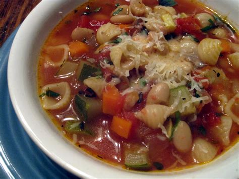 Lynda's Recipe Box: Tuscan Minestrone Soup