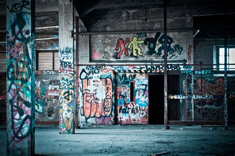 #abandoned #art #building #dilapidated #graffiti #painting #street art #vandalism #wall | Street ...