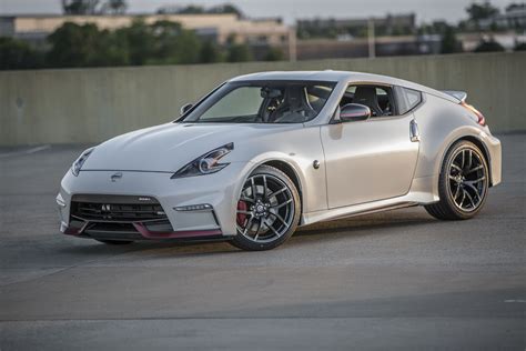 2015 Nissan 370Z NISMO - Luxury Car Magazine