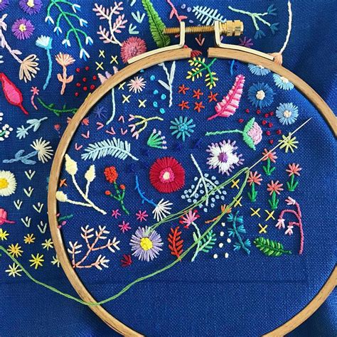 How To Embroider Small Flowers