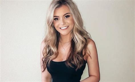 UTA Signs 21-Year-Old Twitch Newcomer BrookeAB - Tubefilter