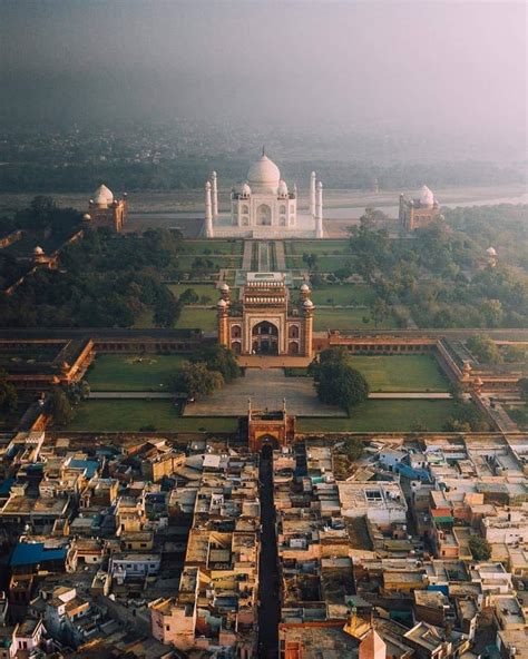 A different perspective of the Taj Mahal. The contrast between ...