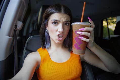 Win a Virtual Dunkin' Hangout with Charli D’Amelio | Dunkin'