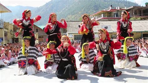 Awesome Ghooghati Dance #Himachal Pradesh - Swadesi