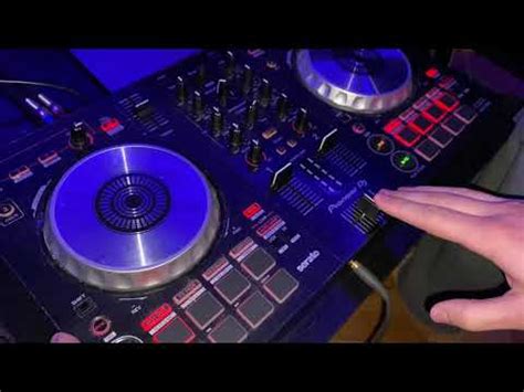 Pioneer DDJ SB3 Basics Tutorial - YouTube