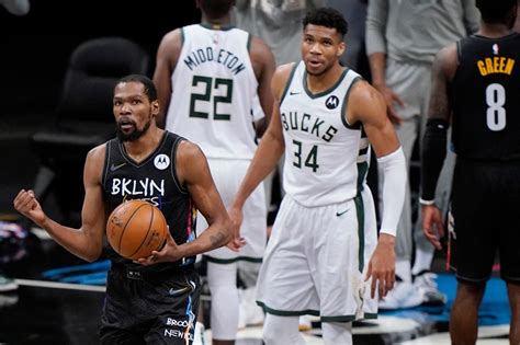 Kevin Durant completely overshadows Giannis Antetokounmpo