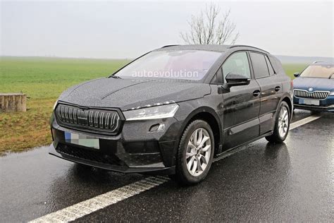 2021 Skoda Electric SUV Makes Spyshots Debut, Looks Different to the ID.4 - autoevolution