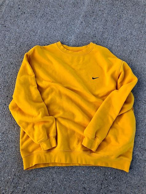 Mercari: Your Marketplace | Mercari | Yellow sweatshirt outfit, Crewneck outfit, Sweatshirt outfit