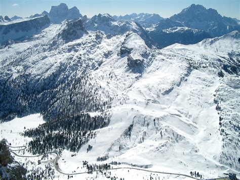 Dolomiti Superski – unforgettable skiing experience – 1200 km of ski slopes | Visititaly.info