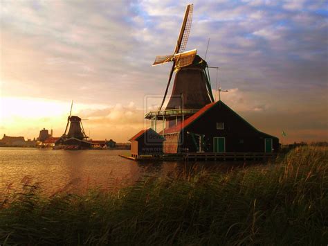 Windmill sunset - Netherlands | lekker toeristisch plaatje ;) Amsterdam ...