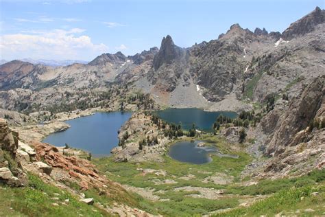 Backpacking Minaret Lake Loop & Climb Volcanic Ridge in Mammoth ...