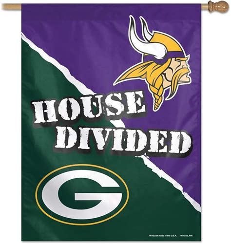 Amazon.com : WinCraft NFL Minnesota Vikings 48765013 Vertical Flag, Small, Black : Sports Fan ...