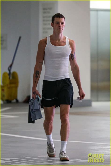 Shawn Mendes Jumpstarts the Week with a Workout | Photo 1367526 - Photo Gallery | Just Jared Jr.