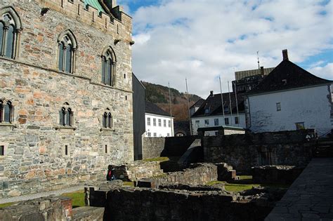 Bergenhus Fortress | Fortress, Military fortification, Defensive tower