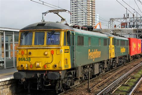 UK Trainlog: 86638 and 86607 Class 86 Freightliner