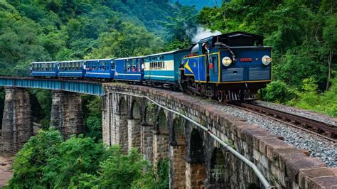 Coonoor mountain train