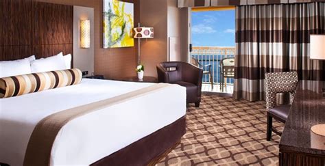 Luxurious Hotel Rooms & Suites in Biloxi | Golden Nugget Biloxi