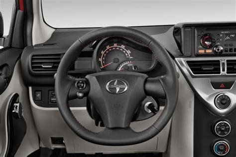 2015 Scion iQ: 26 Interior Photos | U.S. News & World Report