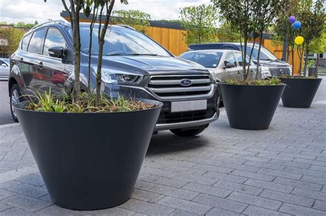 South Oxhey – Public Realm Planters, Flared, Tapered & Cone Shaped Planters without Rims