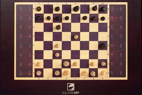 Top 3 Electronic Chessboards With Self-Moving Pieces – Maroon Chess