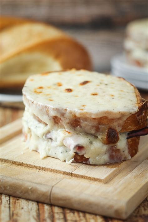 Croque Monsieur (Toasted Ham and Cheese Sandwich) Recipe - The ...