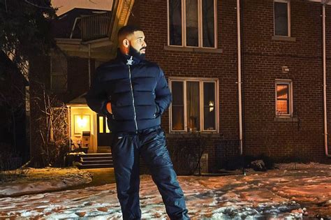 That time Drake visited his childhood home in Toronto and took photos