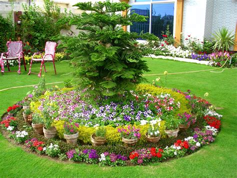 Small Front Garden Ideas And Arrangments | Small flower gardens, Backyard flowers, Beautiful ...