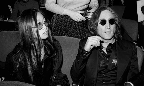 How John Lennon's First Wife, Cynthia, Found Him at Home With Yoko Ono