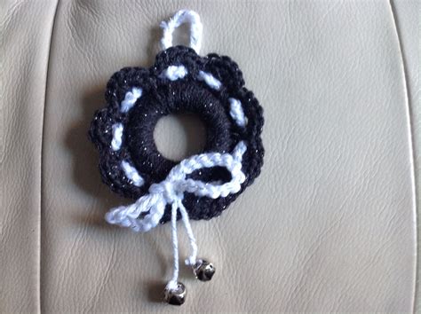 Christmas decoration, crochet around wooden curtain ring.. | Crochet, Crocheted item, Crochet ...