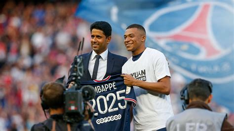 Kylian Mbappe stays at PSG, snubs Real Madrid in transfer twist ...