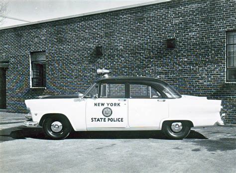 New York State Police 1955 Ford | Police cars, Old police cars, Ford police