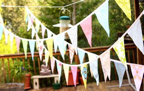 colorful bunting for outdoor weddings | OneWed.com