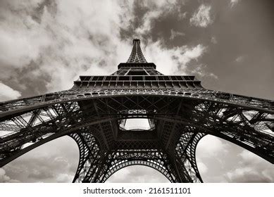 Eiffel Tower Famous Landmark Paris France Stock Photo 2161511101 ...