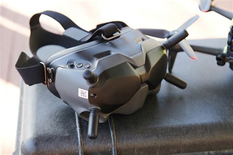 DJI FPV Review: A Racing Drone for the Non-Racing Pilot | PetaPixel