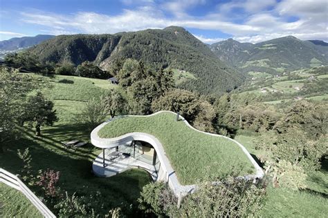 Wake Up to Stunning Mountain Views at This Glass House in Italy