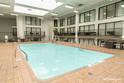 Hyatt Regency Minneapolis Pool: Pictures & Reviews - Tripadvisor