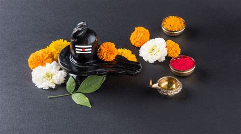 Maha Shivaratri 2017: Traditional rituals and chanting the enchanting! - The Statesman