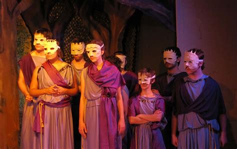 Actors impress in ancient play, “The Oedipus Story” – The Triangle