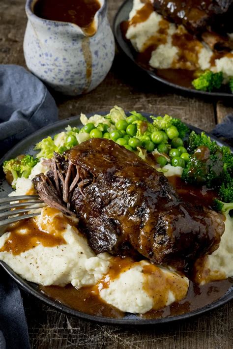 Slow Cooker Beef Short Ribs with Rich Gravy - Nicky's Kitchen Sanctuary