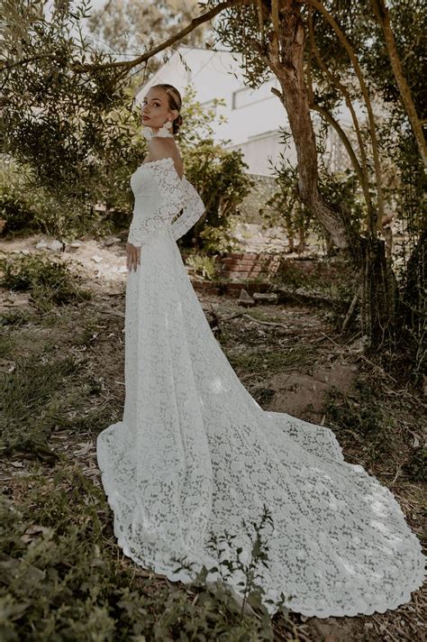 Fiona Off-Shoulder Lace Wedding Dress | Dreamers and Lovers