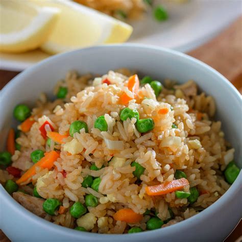 Indian Chicken Fried Rice - Restaurant Style / Chinese Chicken Fried ...