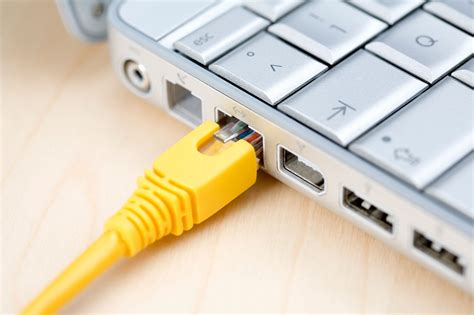 How to Connect an Ethernet Cable to a Laptop