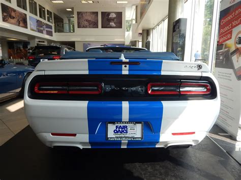 Dodge Challenger Hellcat Convertible Offered for $94,995 - autoevolution