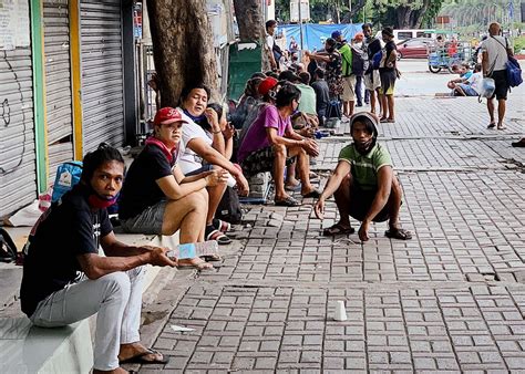 Manila’s homeless back in the streets despite pandemic | Catholic News ...