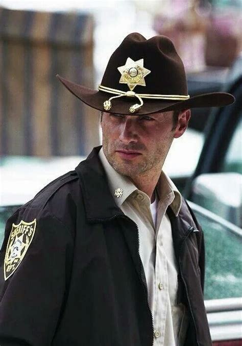 THROWBACK PIC SEASON 1 - SHERIFF RICK GRIMES | Walking dead daryl, The walking dead, Rick grimes