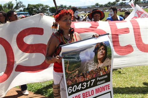 AMAZON WATCH » Hundreds Protest Against the Belo Monte Dam