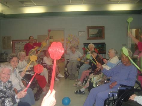 17 Fun Party Games For Senior Citizens For Adult | Best Outdoor Activity