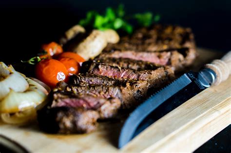 Serrated steak knives | The Best Steak Knives