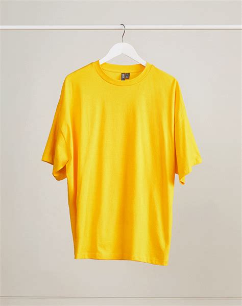 614+ Mens Loose-Fit T-Shirt Mockup Back View Popular Mockups Yellowimages