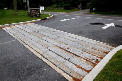 Reclaimed Granite Curbstone - Driveway Apron